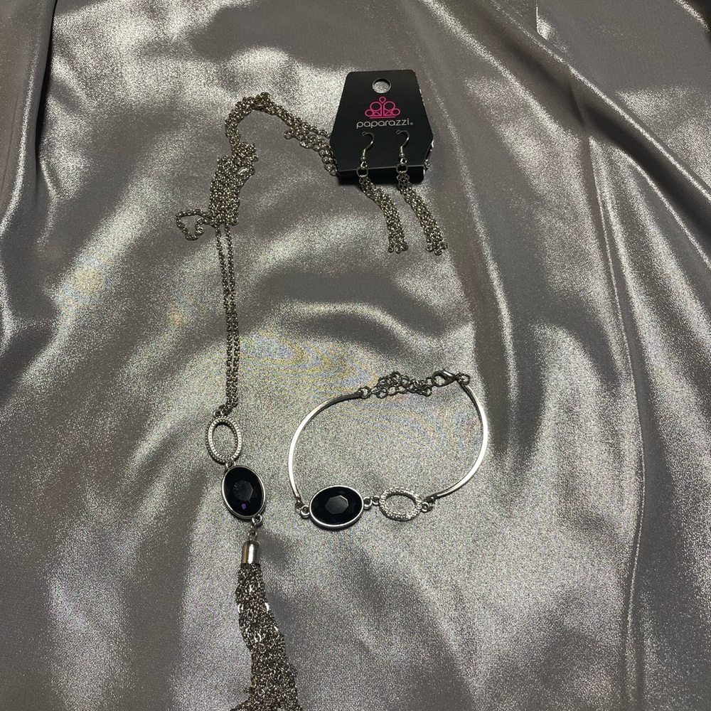 Necklace set